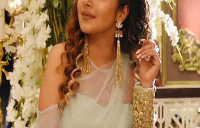 tina-dutta-face-cut