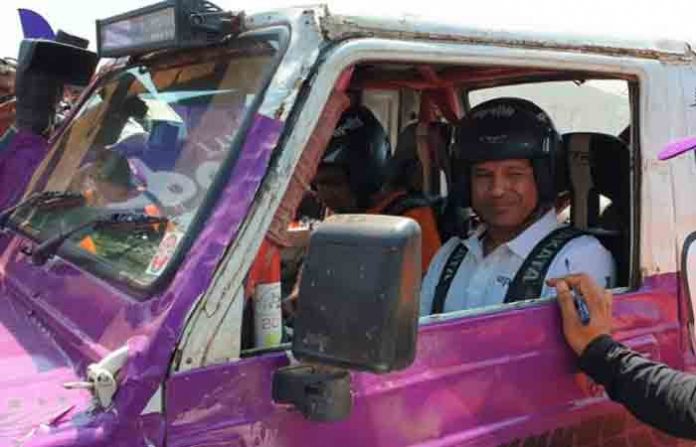 sachin-car-racing03
