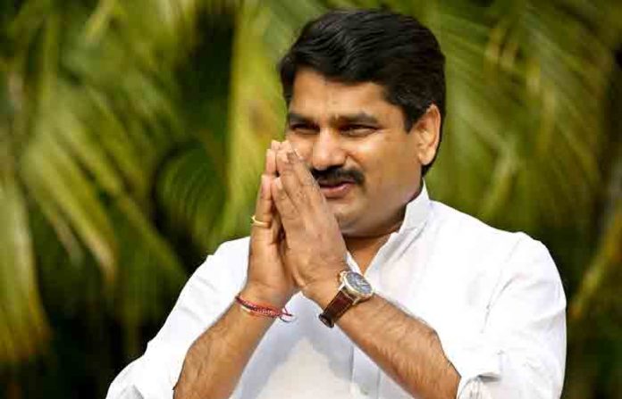 satej-patil
