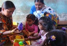 पोषण आहार शिजवणाऱ्या महिलांच्या घरातील चूल विझली, सरकारने पाच महिन्यांपासून मानधनाची फुटकी कवडी दिली नाही anganwadi-sevika