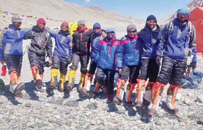 mount-everest-maharashtra-1