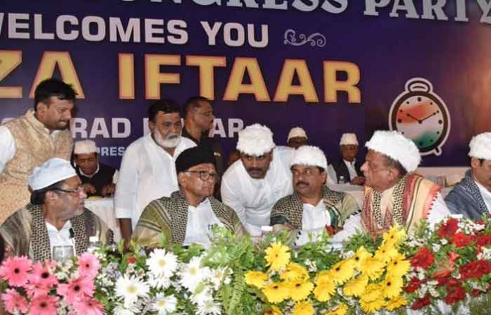 pawar-in-iftar