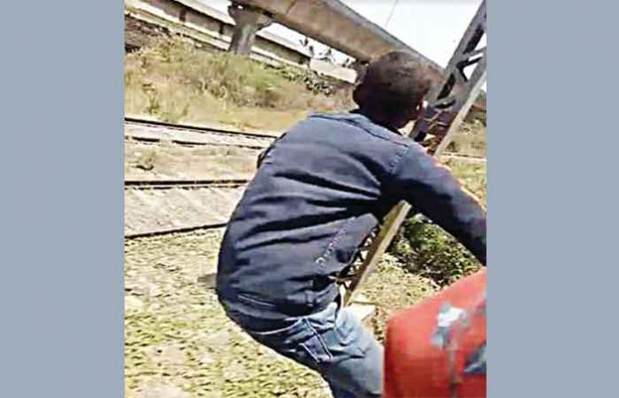 railway-stunt