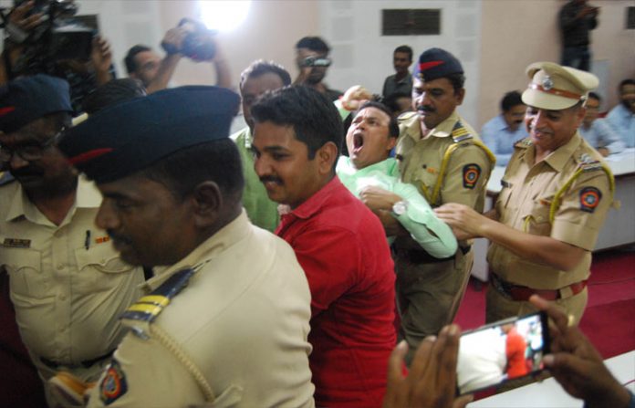 aurangabad-ruckus