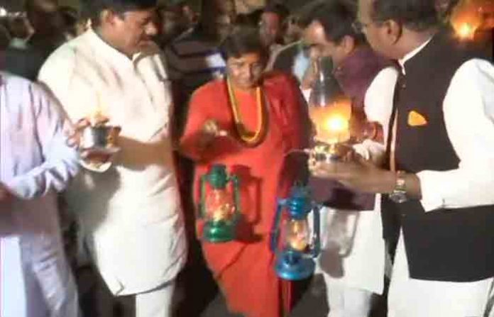 bjp-lalten-march