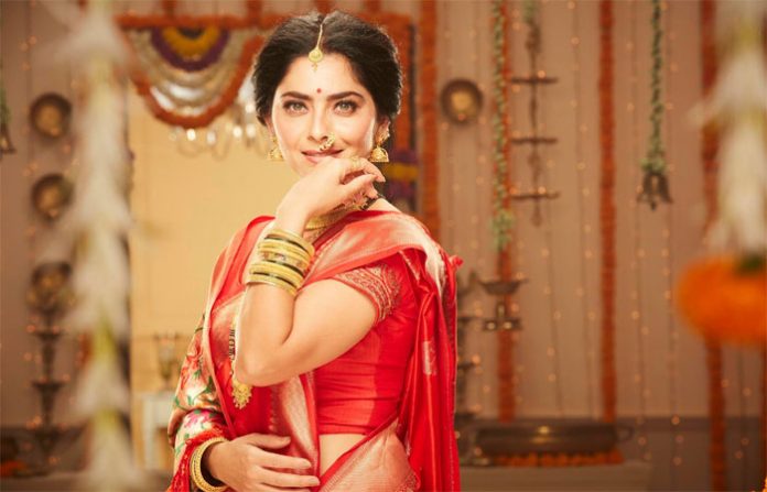 sonalee-kulkarni-in-bridal