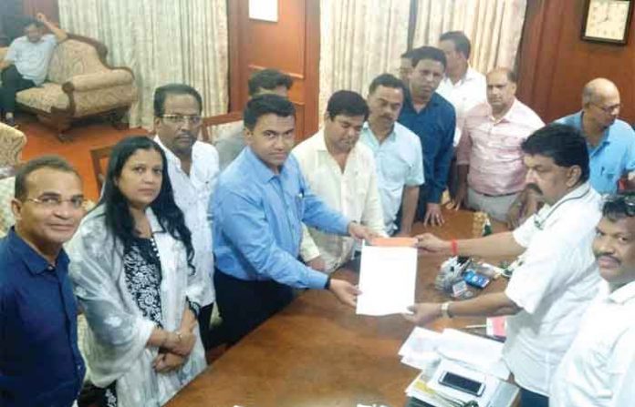 10-of-15-goa-congress-mla 10-of-15-goa-congress-mla