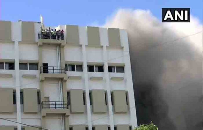 bandra-mtnl-fire