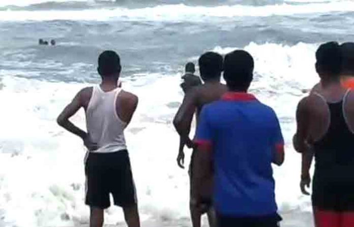 drown-ganapati-pule