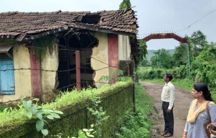 raigad-school-damaged