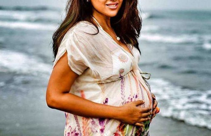 sameera-reddy-face-cut