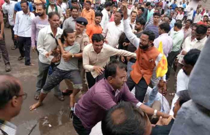 nagpur-protest