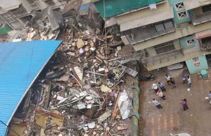 building-collapse-ulhasnaga building-collapse-ulhasnaga