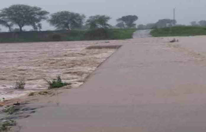 nanded-rain-3