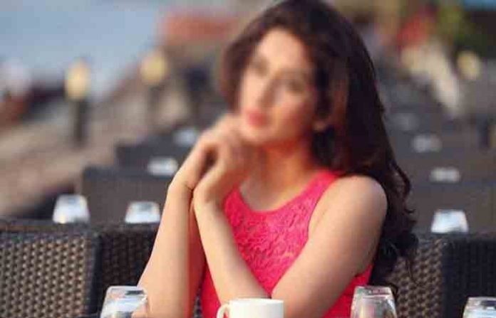 sameksha-singh-1