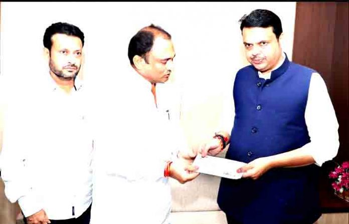 shegaon-cm-donetion