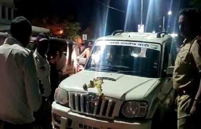 supriya-sule-vehicle