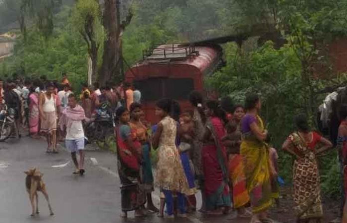 wada-bus-accident wada-bus-accident