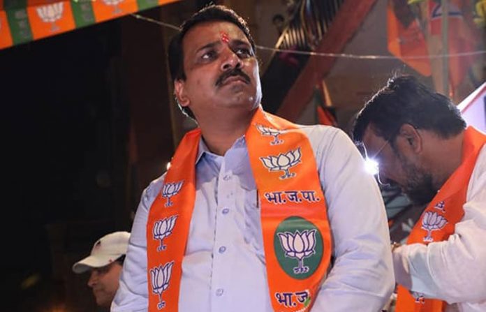 narendra-mehta-with-bjp-gam narendra-mehta-with-bjp-gam