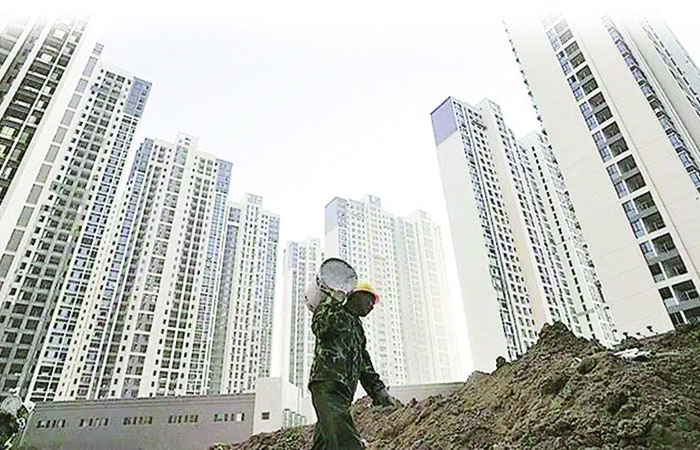 कल्याण-डोंबिवलीत 90 टक्के बांधकामे बेकायदा, 65 इमारतींवरील कारवाईचा मार्ग मोकळा