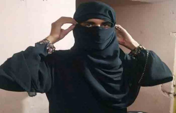 youth-in-burqa