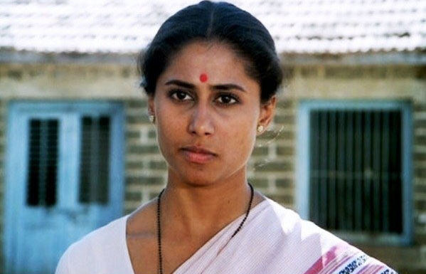 smita-patil-in-the-movie-umbartha-be-an-inspirer