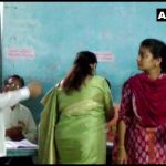 sushilkumar-shinde-with-wife-ujwala-and-daughter-praniti-shinde-copy