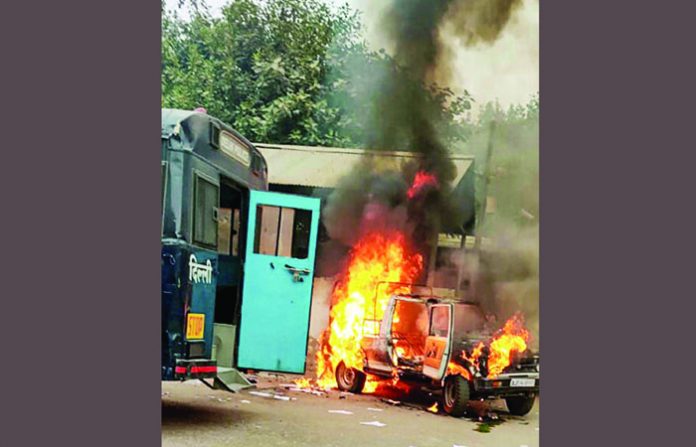 Clash between cops, advocates at Tis Hazari Court
