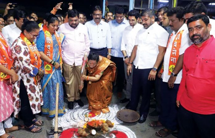 aditya-thackeray-worli-road