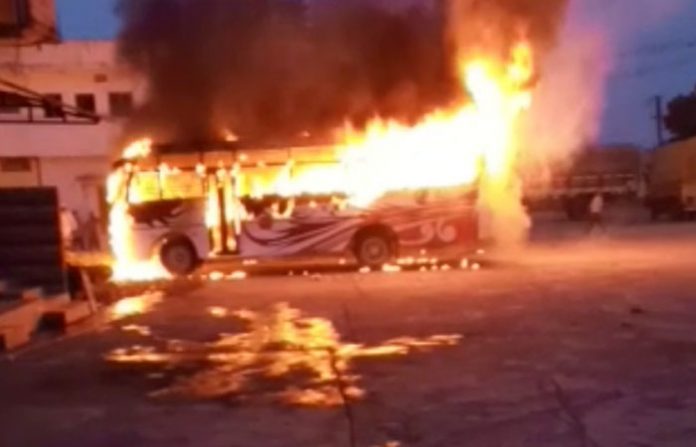 gadchiroli-bus-fire