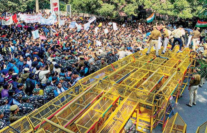 jnu-student-fee-hike-protes