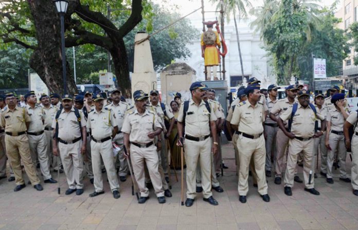 mumbai-police-force-at-shiv