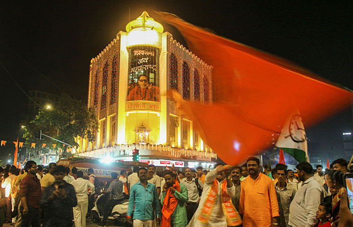 shivsena-bhavan-and-shivsai