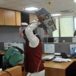 farmer attacked on crop insurance office pune