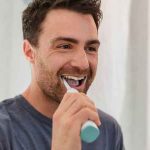 men-toothbrush