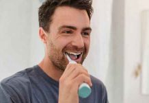 men-toothbrush