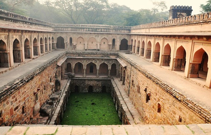 rajon-ki-baoli