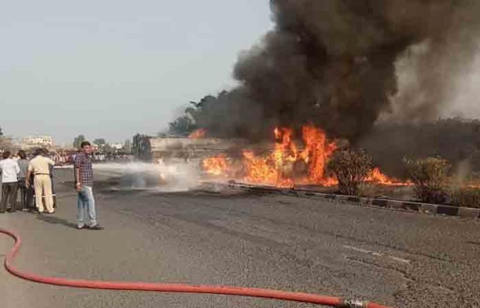 tanker-fire