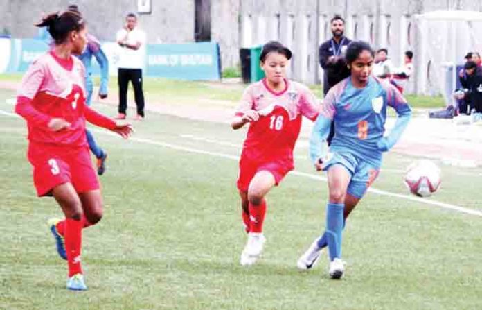 un17-football-women