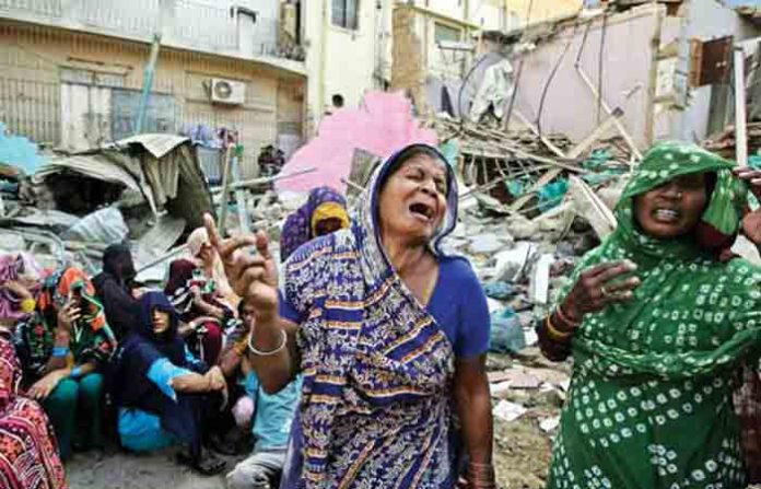 hindu-temple-attack-pakista