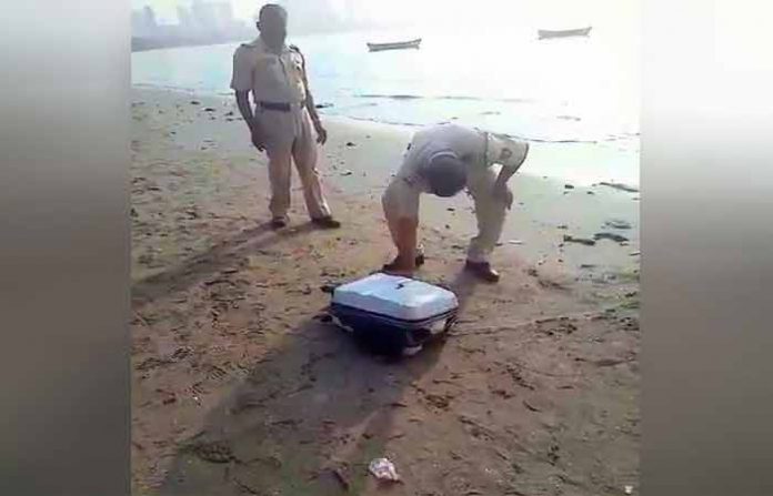 mahim-beach