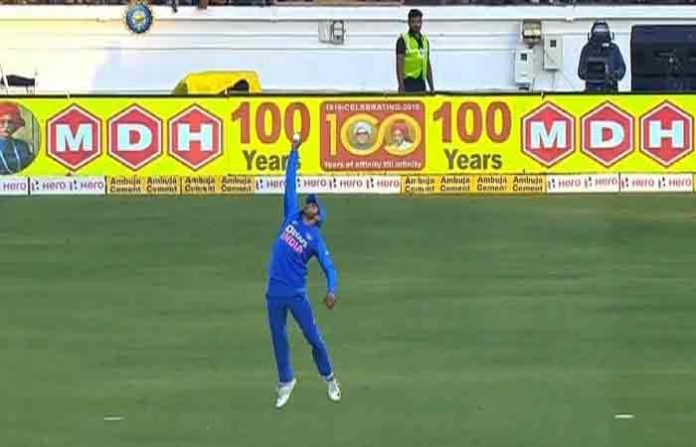 manish-pandey-catch-1