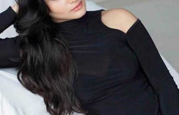aarti-singh-face-cut