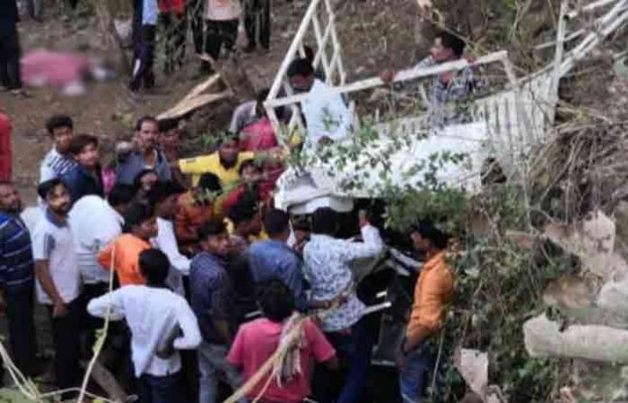 yavatmal-accident17-02