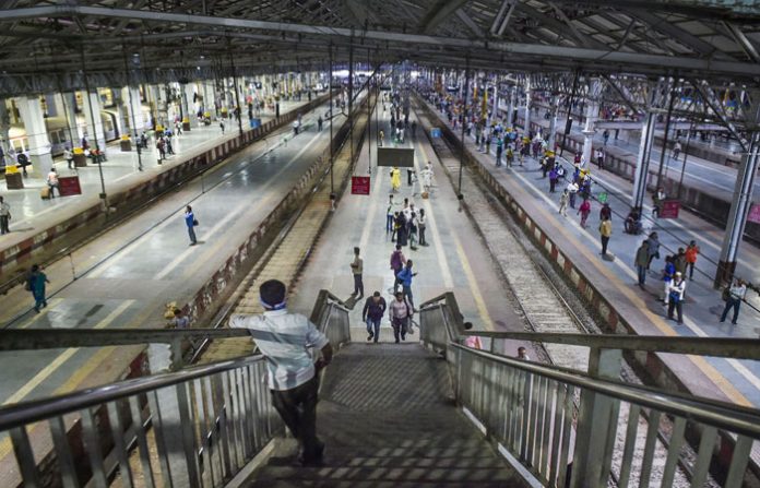 csmt-station-corona-virus