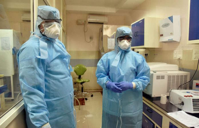 doctors-in-isolation-center