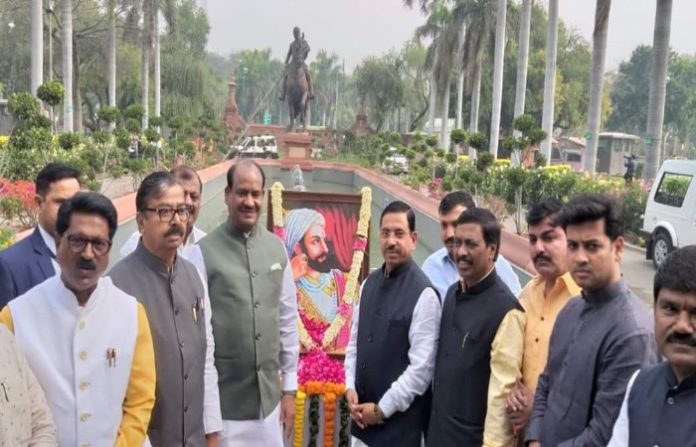 maharj-naman-2_700x450
