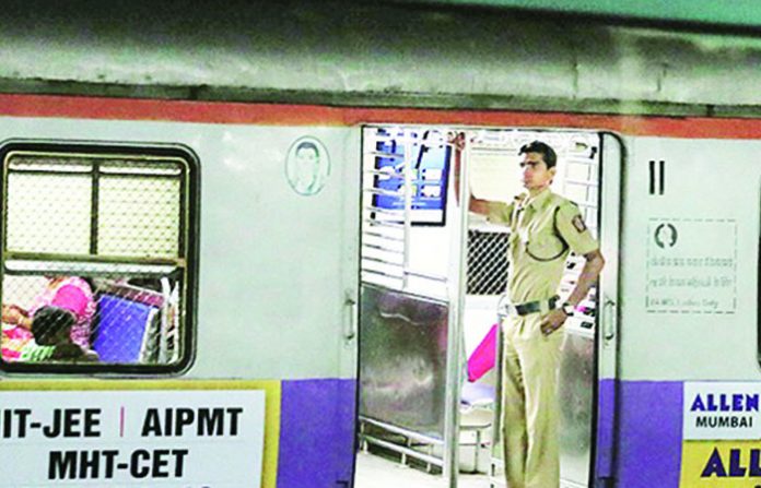mumbai-local-7591