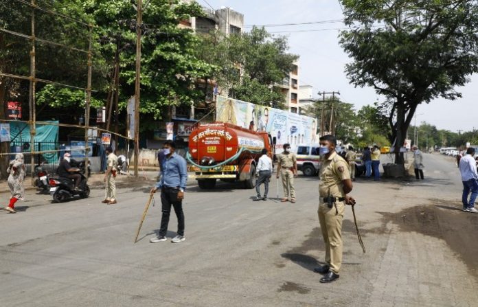 pune-police_700x450