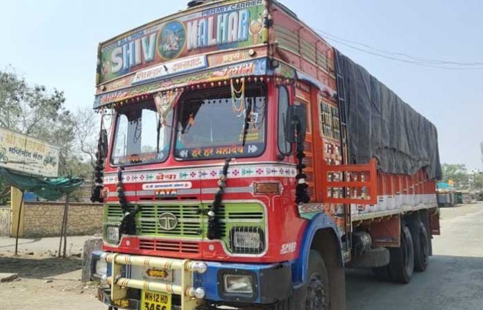 truck-osmanabad